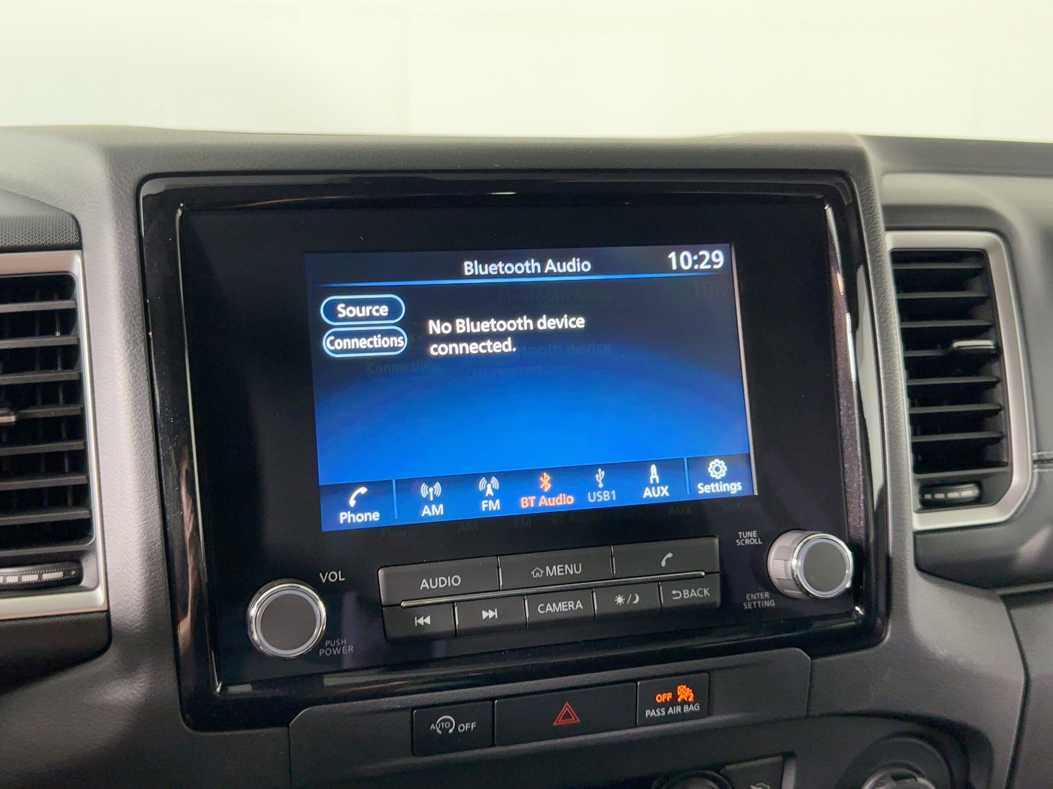 Used 2024 Nissan Frontier SV w/ SV Convenience Package image 24