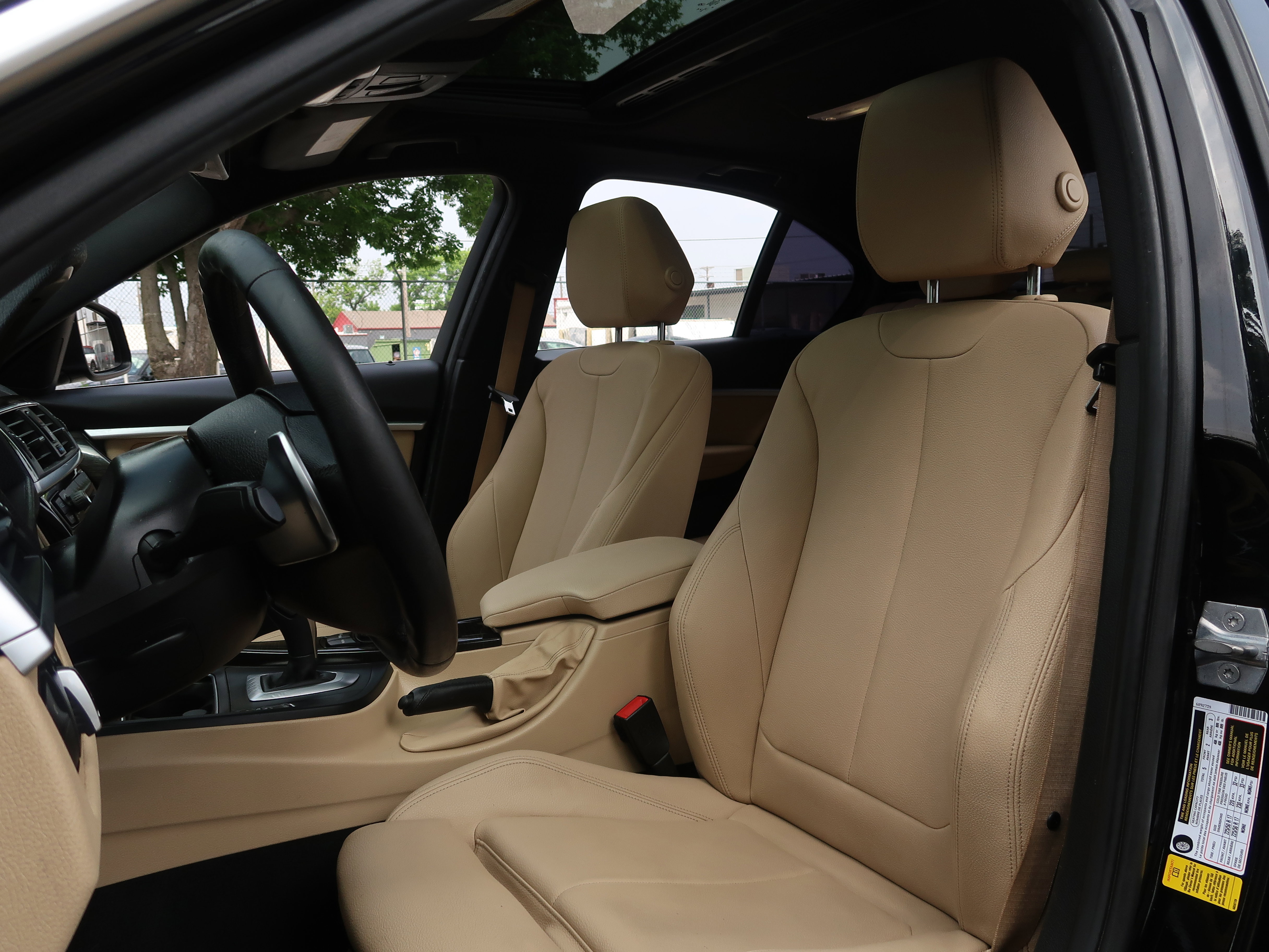 Used 2018 BMW 330i Sedan w/ Convenience Package RWD image 12