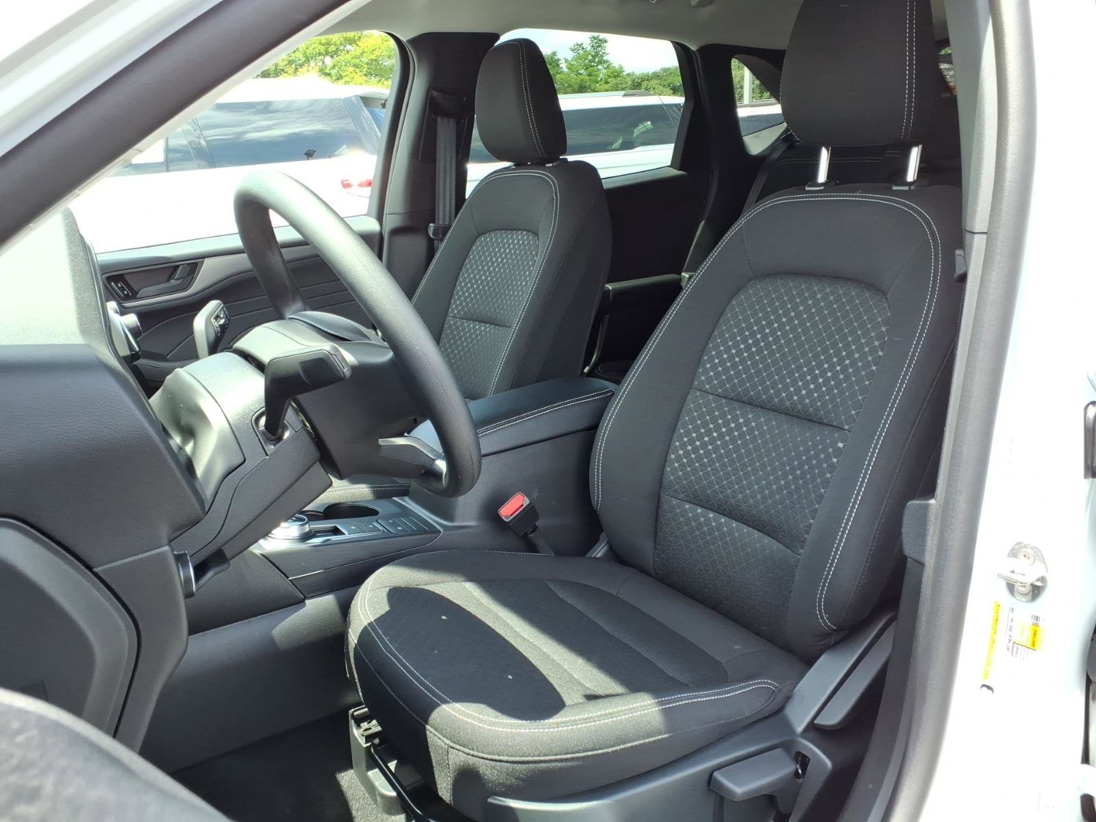 Certified 2025 Ford Escape Active AWD/4WD image 11