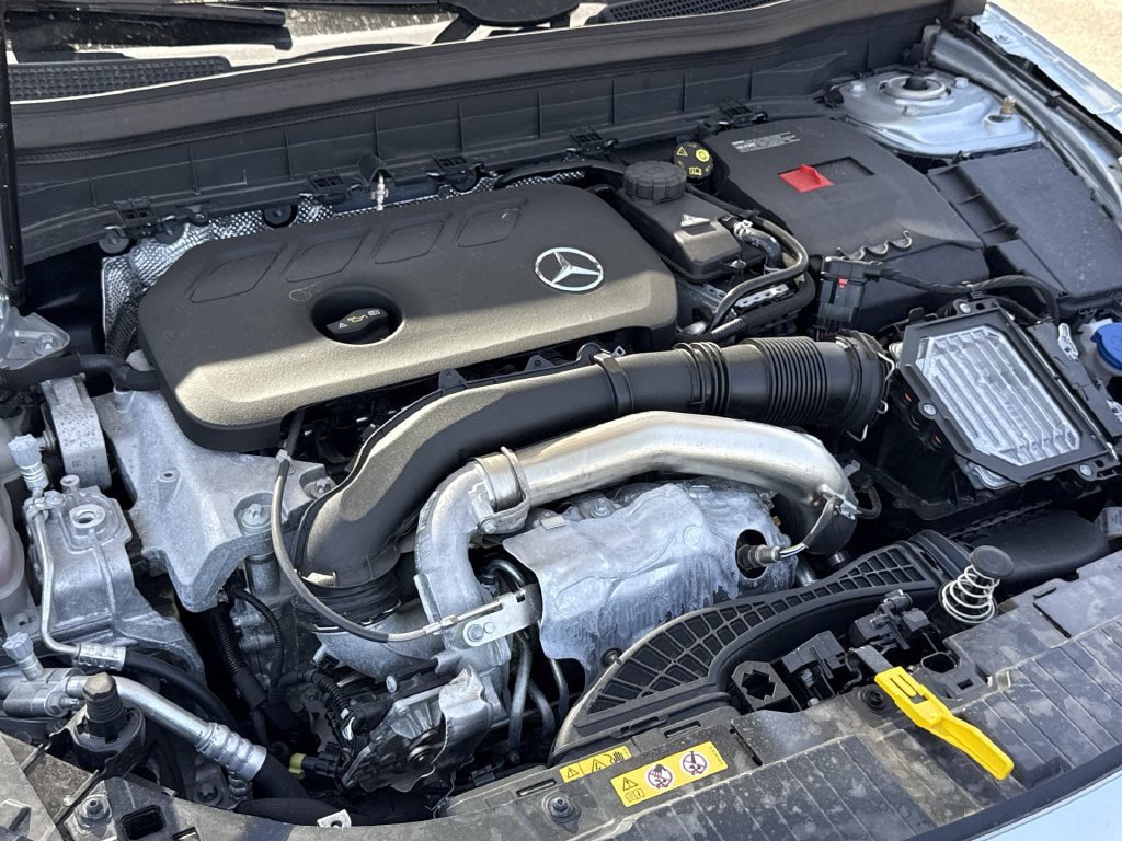 New 2026 Mercedes-Benz GLB 250 image 10