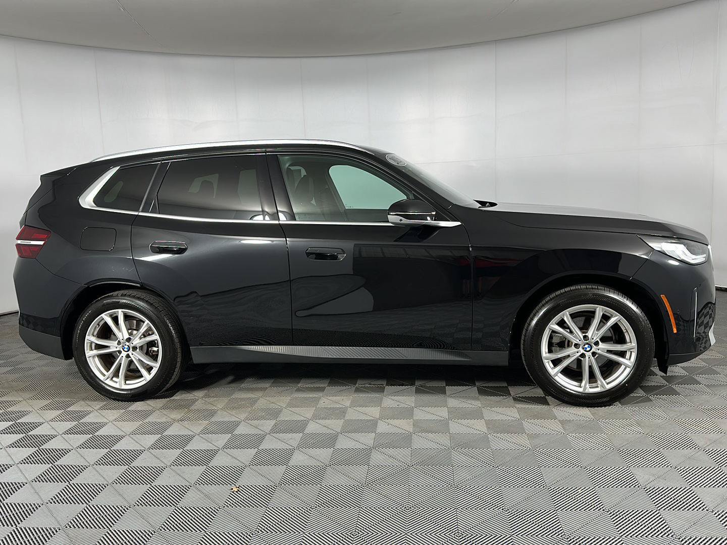 Certified 2025 BMW X3 xDrive30i w/ Premium Package AWD/4WD image 27