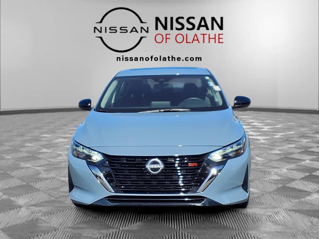 Used 2025 Nissan Sentra SR w/ SR Premium Package FWD image 32