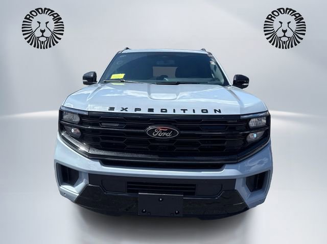 New 2026 Ford Expedition Platinum AWD/4WD image 2
