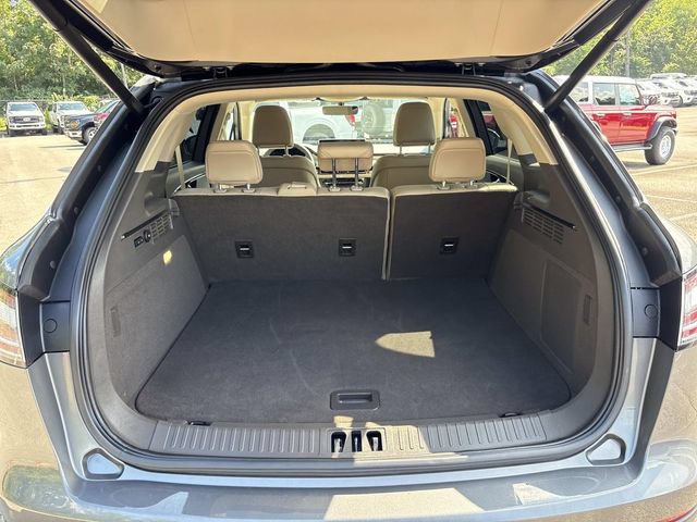 Certified 2023 Lincoln Nautilus AWD w/ Premium Package image 12