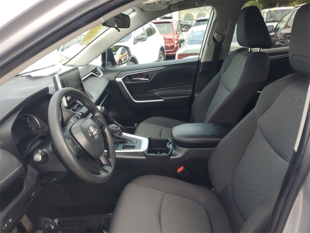 Certified 2023 Toyota RAV4 XLE w/ Convenience Package image 15