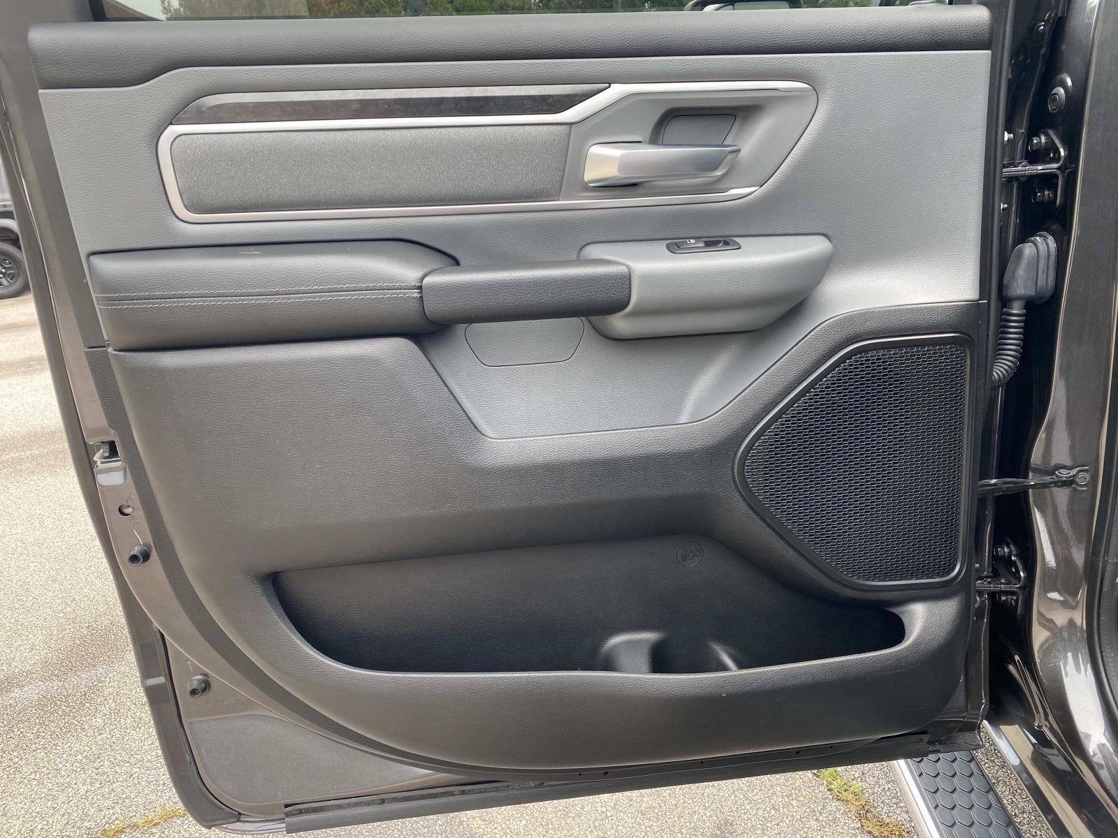 Used 2020 RAM 1500 Big Horn AWD/4WD image 19