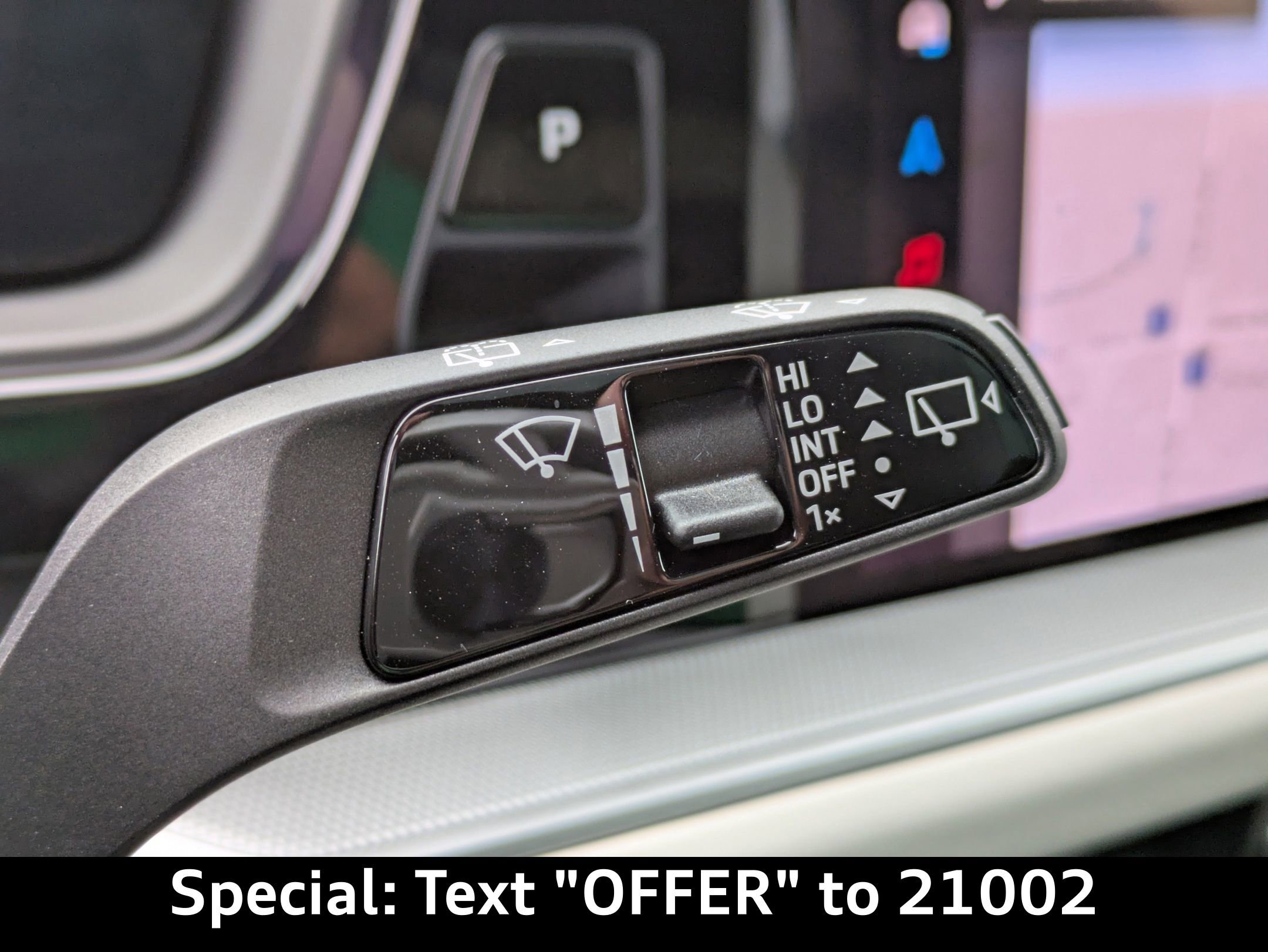 Used 2025 Porsche Cayenne image 34