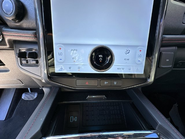 Used 2023 Ford Expedition Max Limited RWD image 24