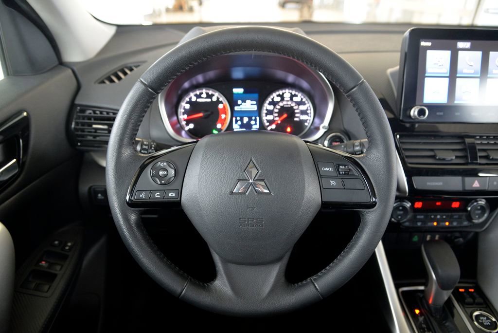 Used 2023 Mitsubishi Eclipse Cross SE image 18