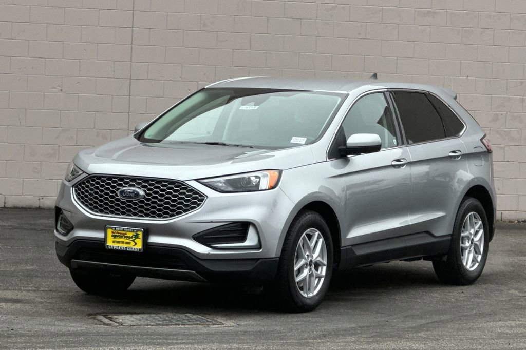 Certified 2023 Ford Edge SEL image 8