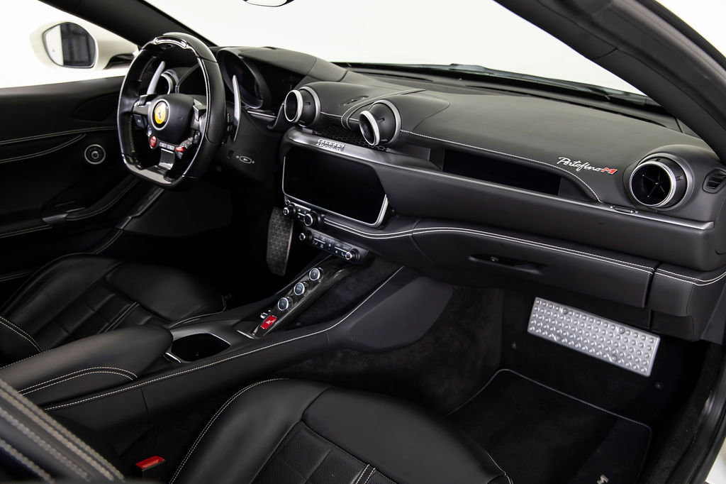 Certified 2022 Ferrari Portofino M RWD image 16