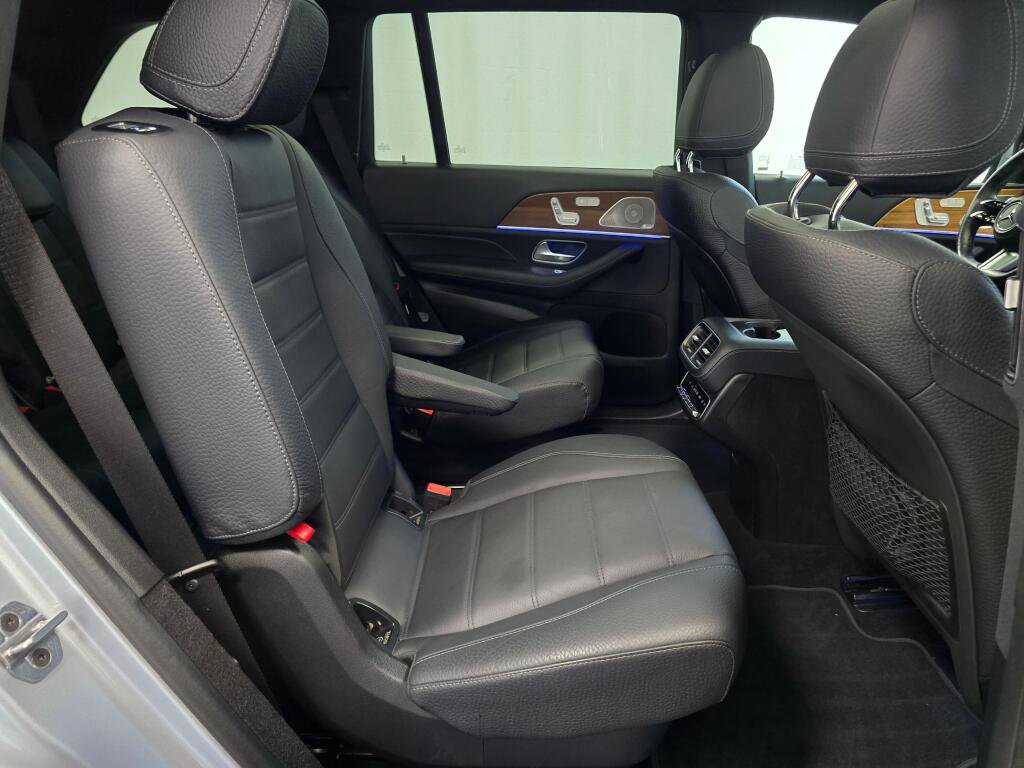 Used 2024 Mercedes-Benz GLS 450 4MATIC image 26