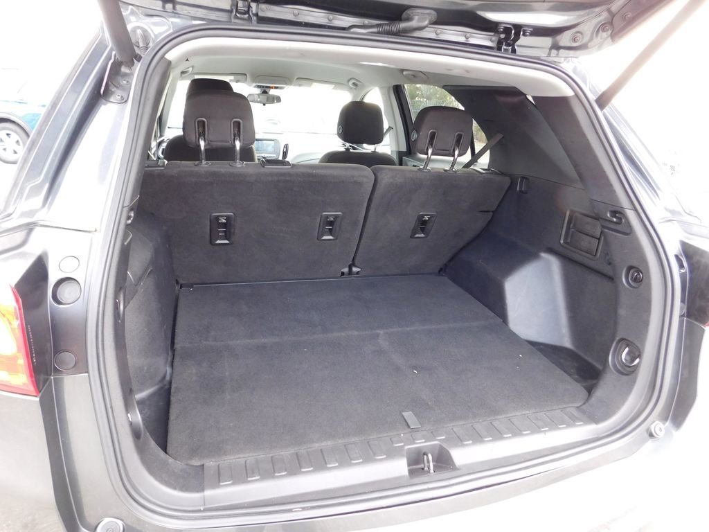 Used 2018 Chevrolet Equinox LT image 7