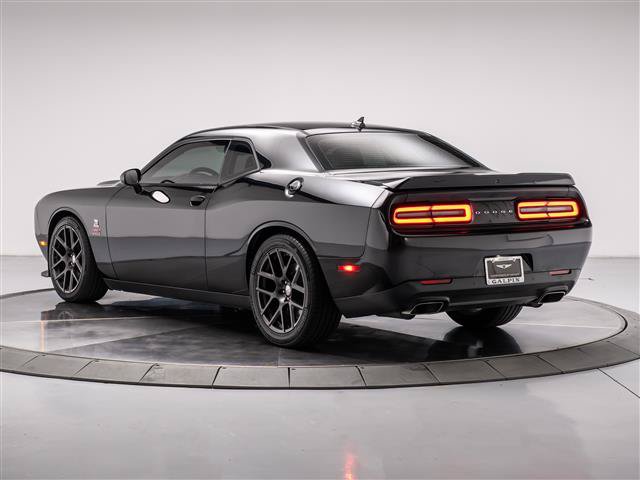 Used 2016 Dodge Challenger R/T Scat Pack RWD image 3