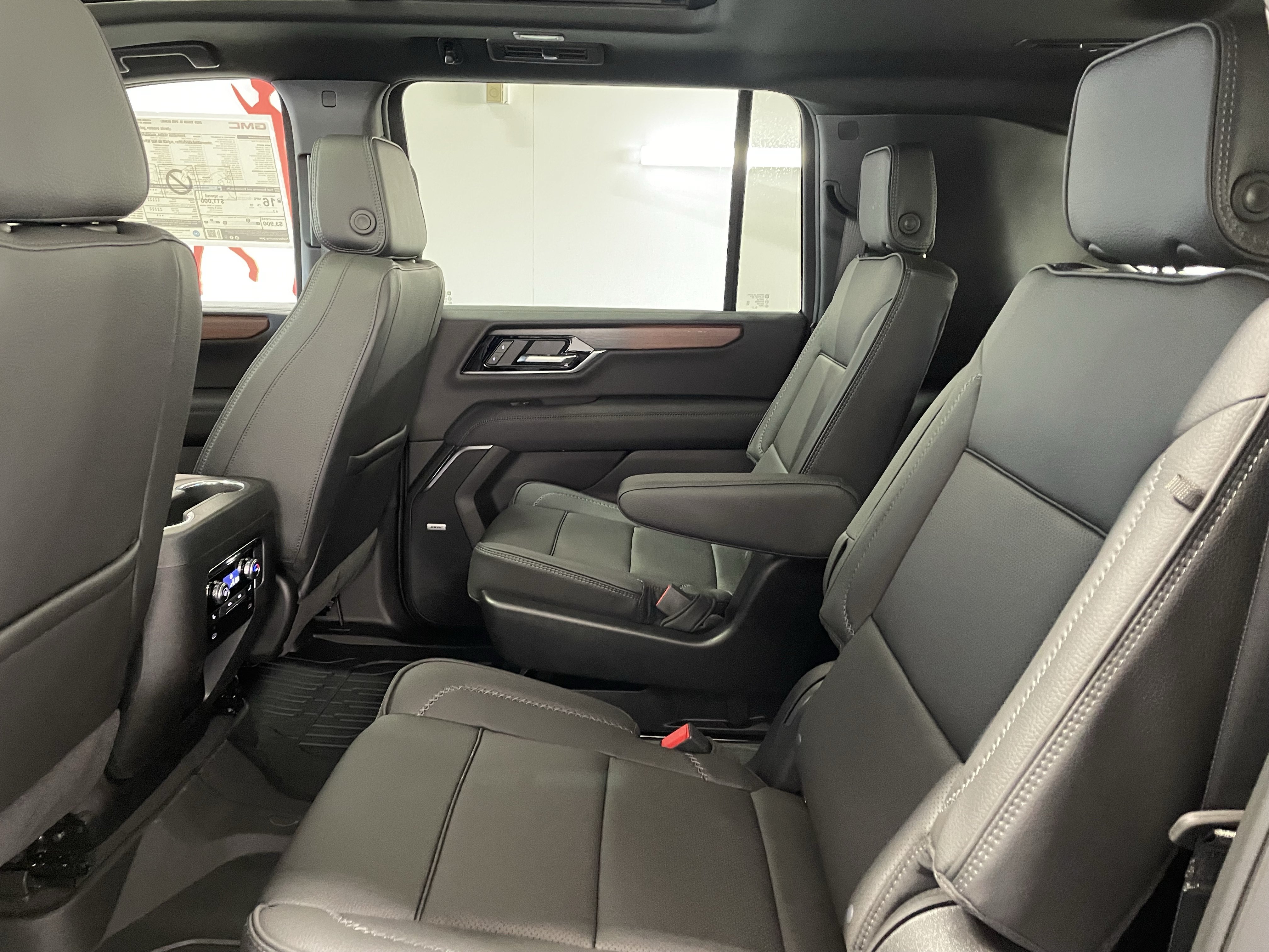New 2026 GMC Yukon XL Denali w/ Sun & Power Step Package RWD image 13