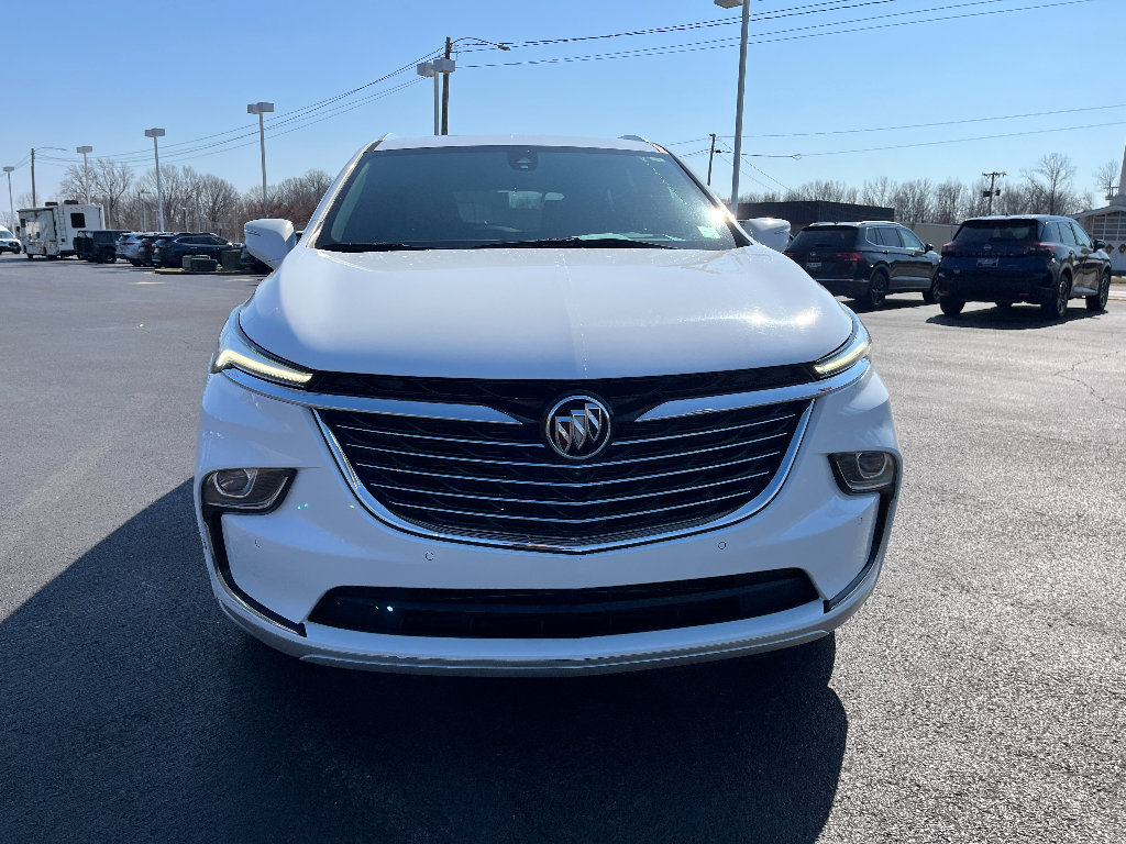 Used 2024 Buick Enclave Premium FWD image 2