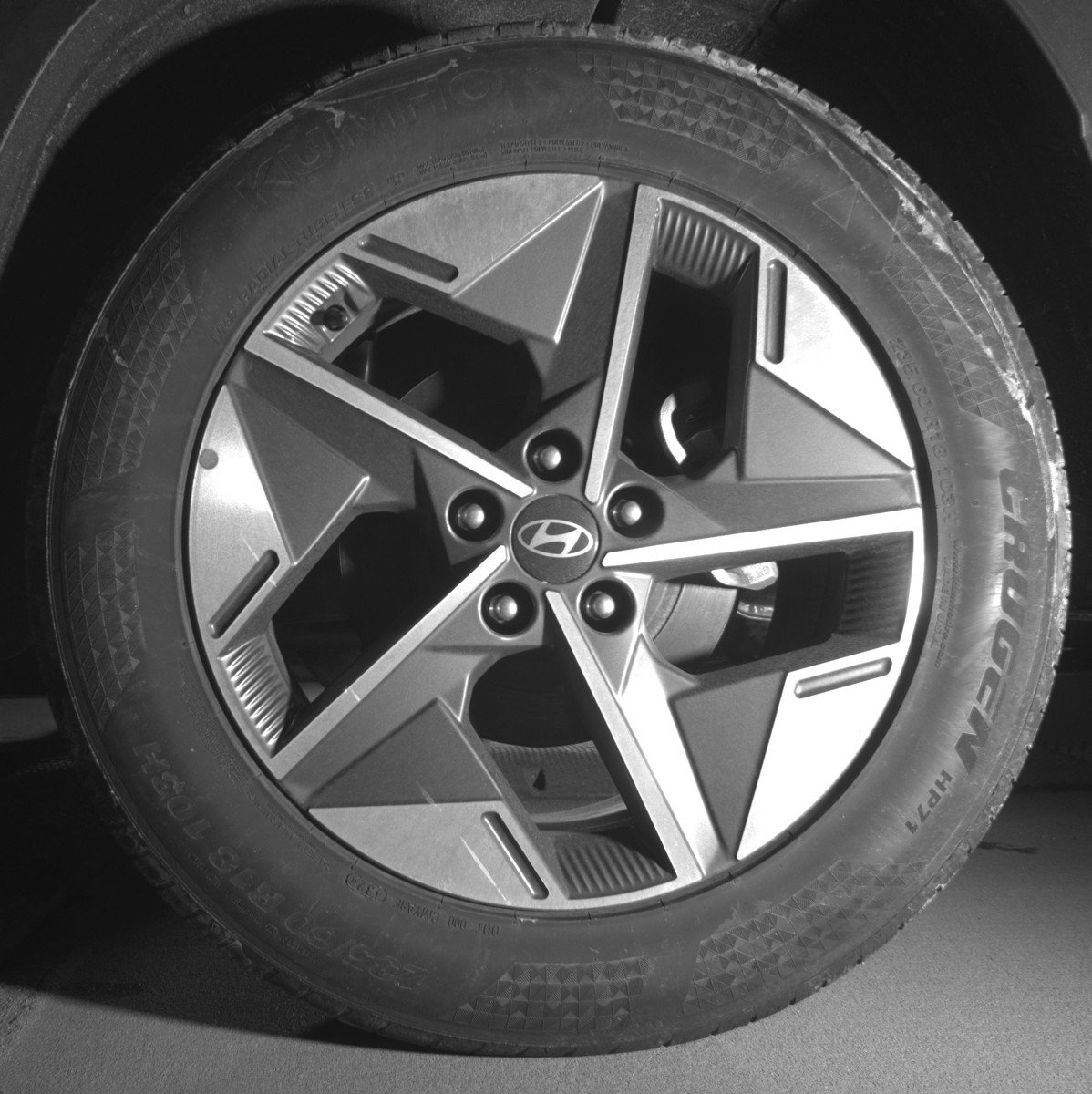 Used 2025 Hyundai Tucson SEL FWD image 14