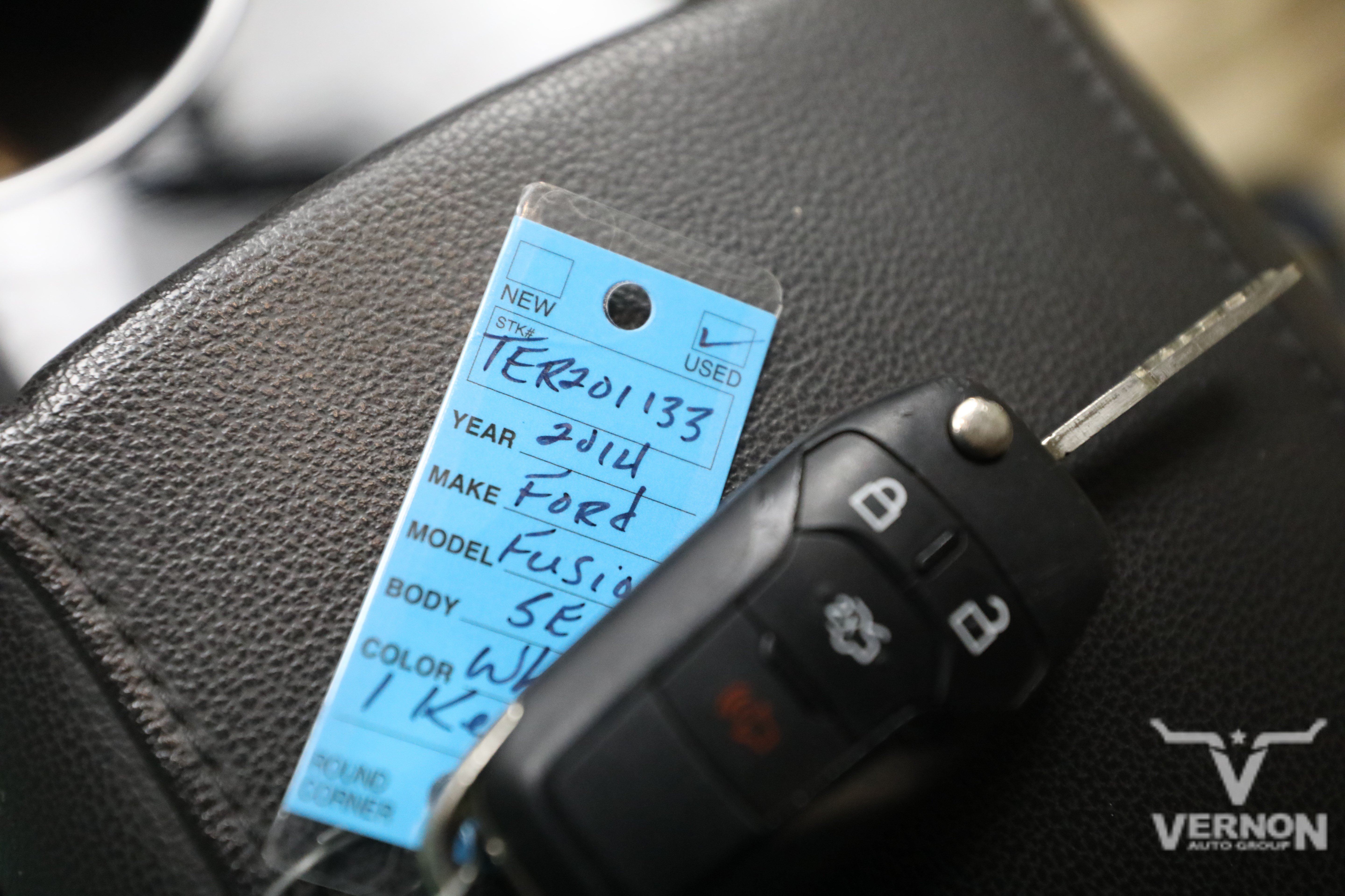 Used 2014 Ford Fusion SE FWD image 12