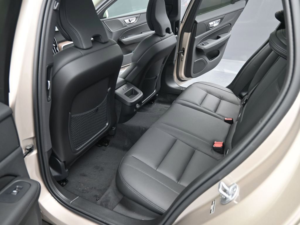 New 2026 Volvo V60 B5 Cross Country Plus w/ Protection Package Premier image 27