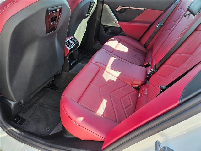Used 2025 BMW 530i w/ M Sport Package image 18
