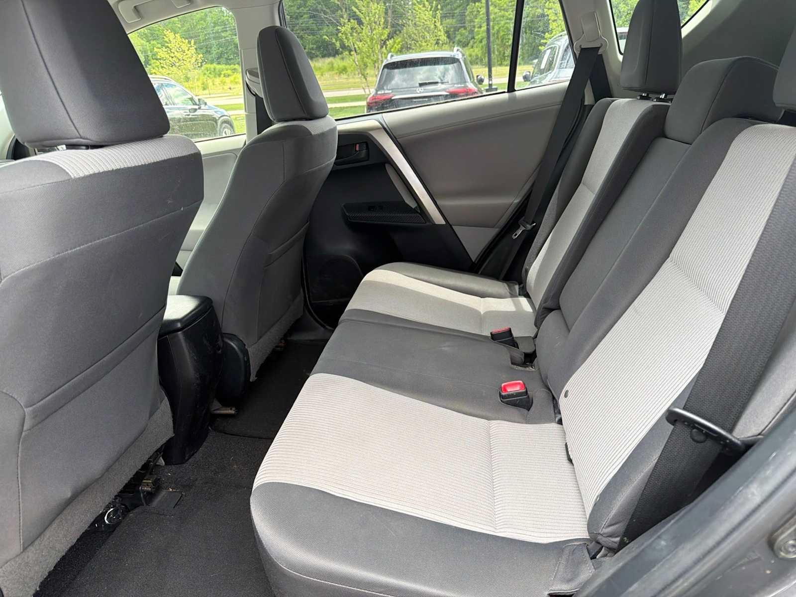 Used 2013 Toyota RAV4 LE AWD/4WD image 24