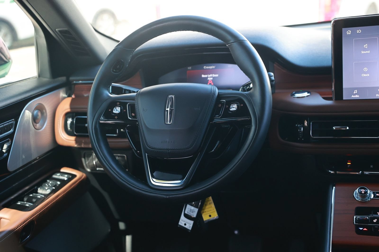 Used 2024 Lincoln Aviator Reserve w/ Equipment Group 201A RWD image 31