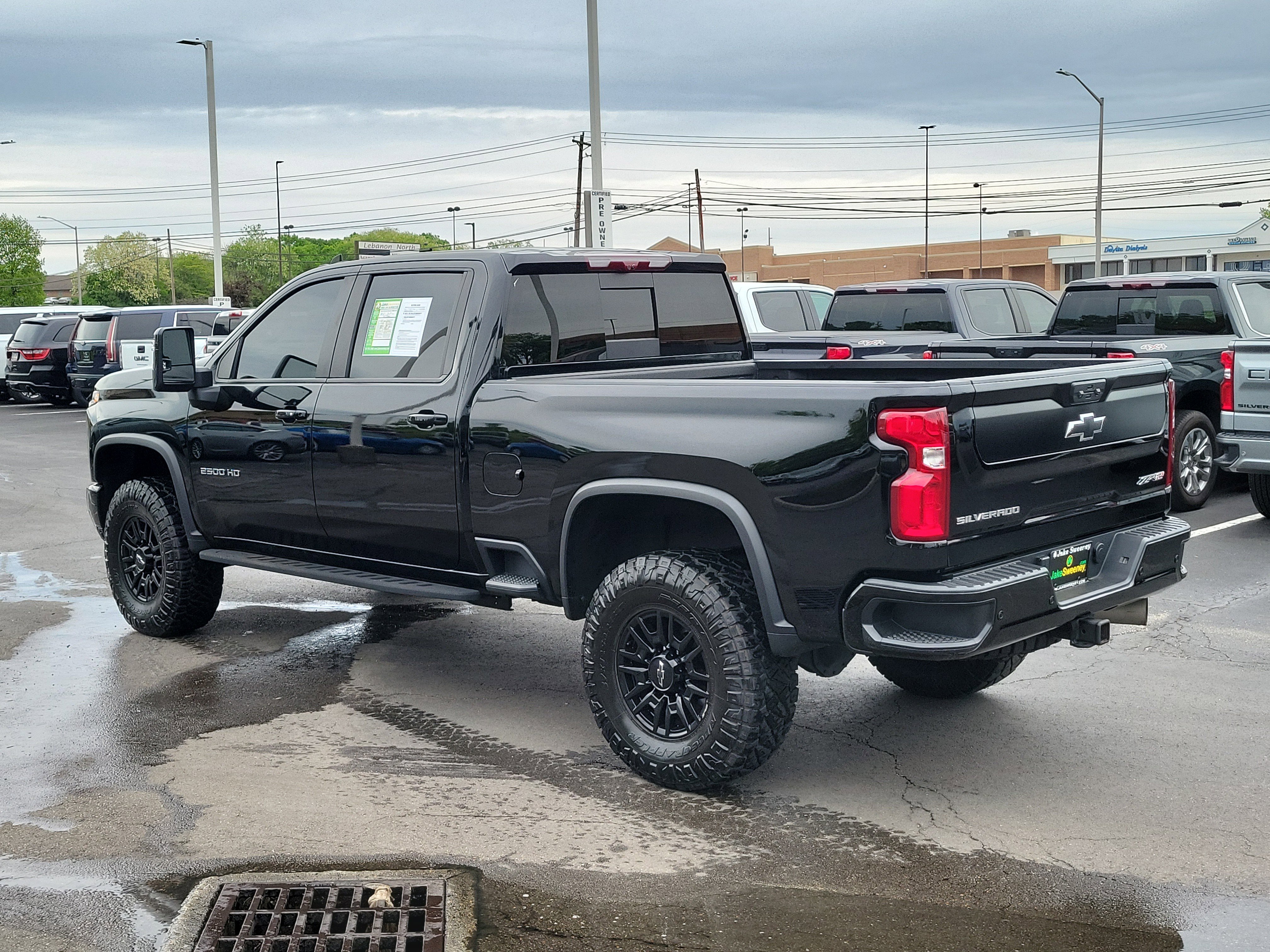 Used 2024 Chevrolet Silverado 2500 ZR2 w/ Technology Package AWD/4WD image 3