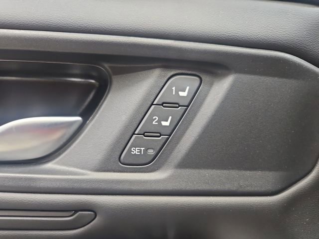 Certified 2025 Honda Accord Touring image 25