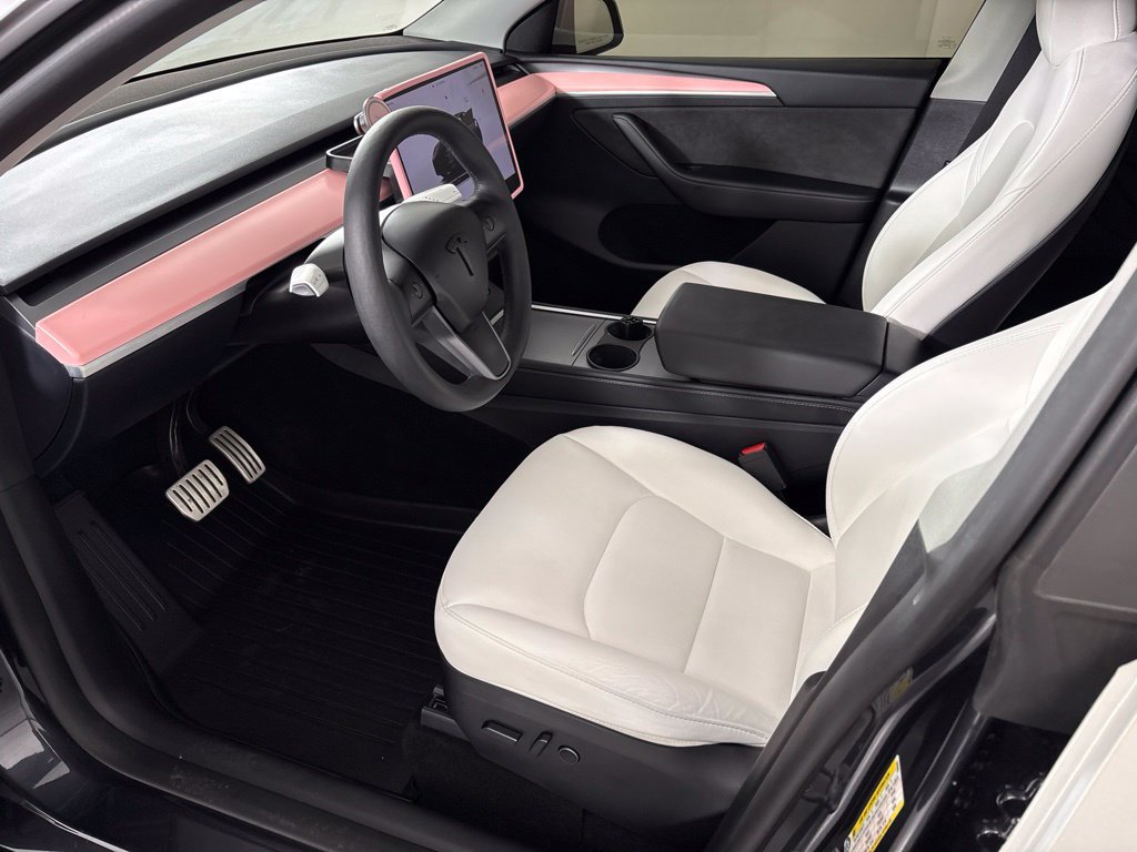 Used 2024 Tesla Model Y Performance AWD/4WD image 26