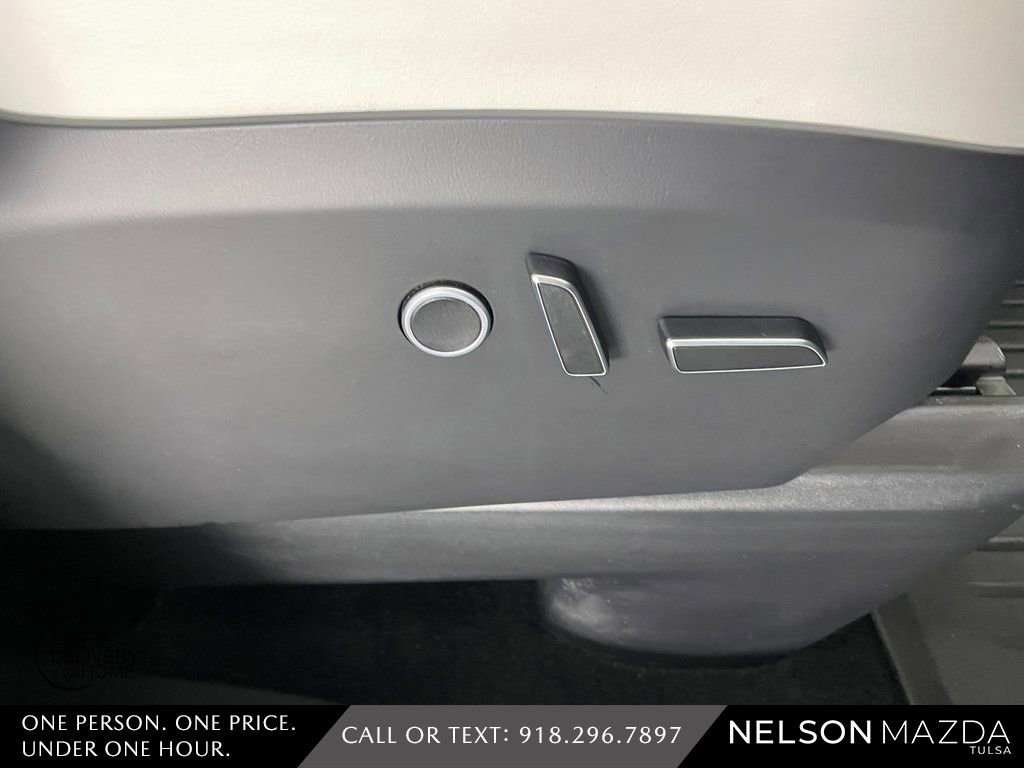 Used 2023 Tesla Model X Plaid image 39