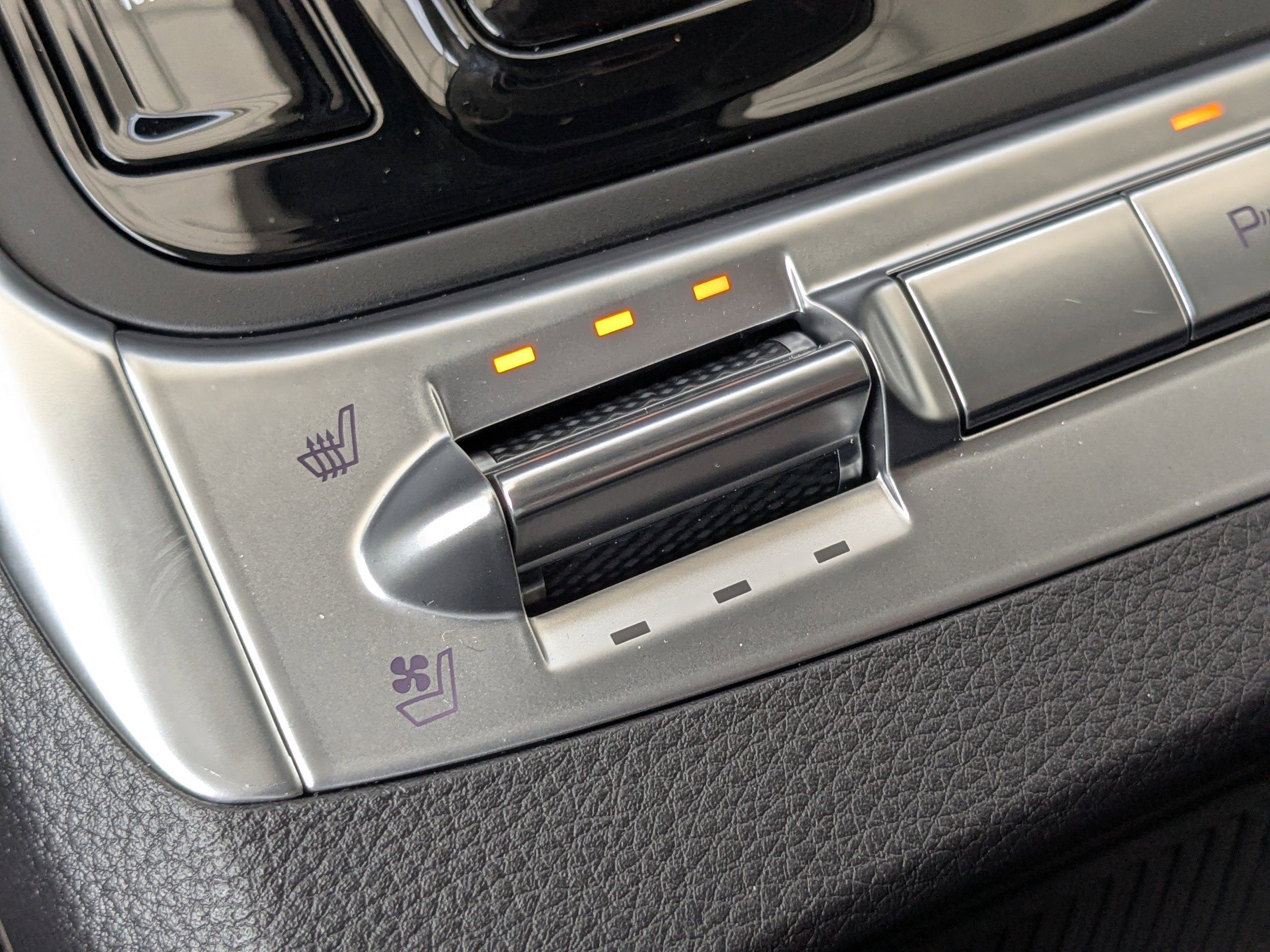 New 2026 Kia Carnival SX image 29