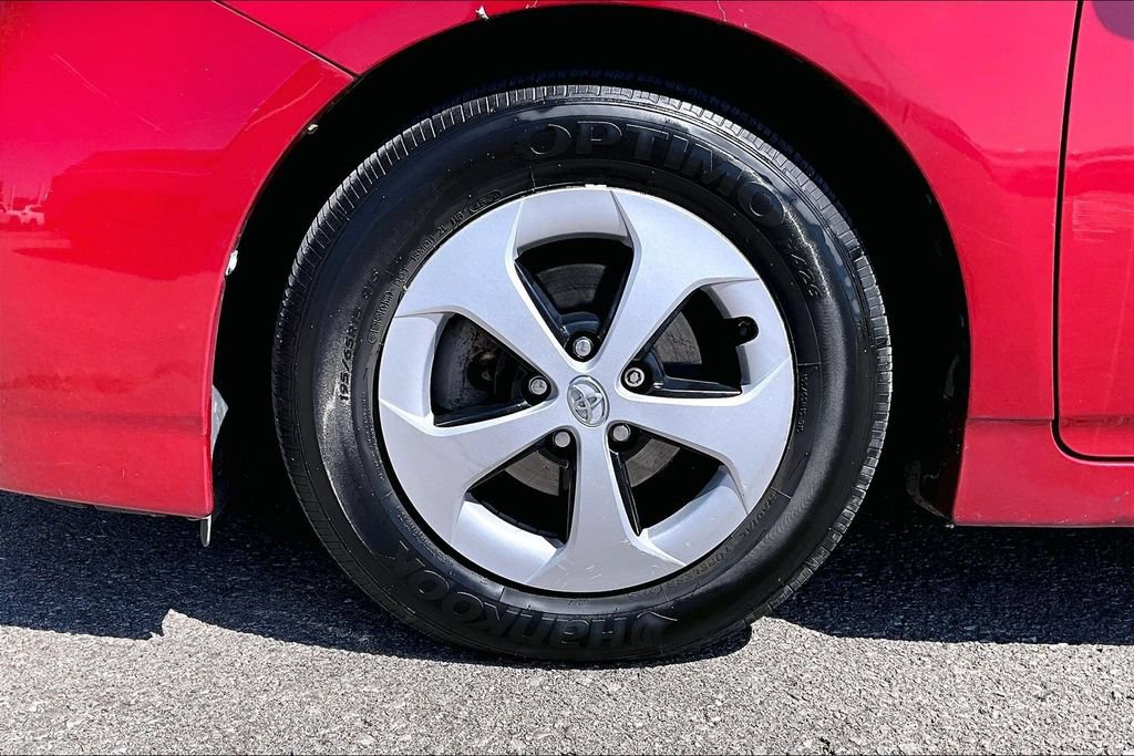 Used 2015 Toyota Prius Four FWD image 11