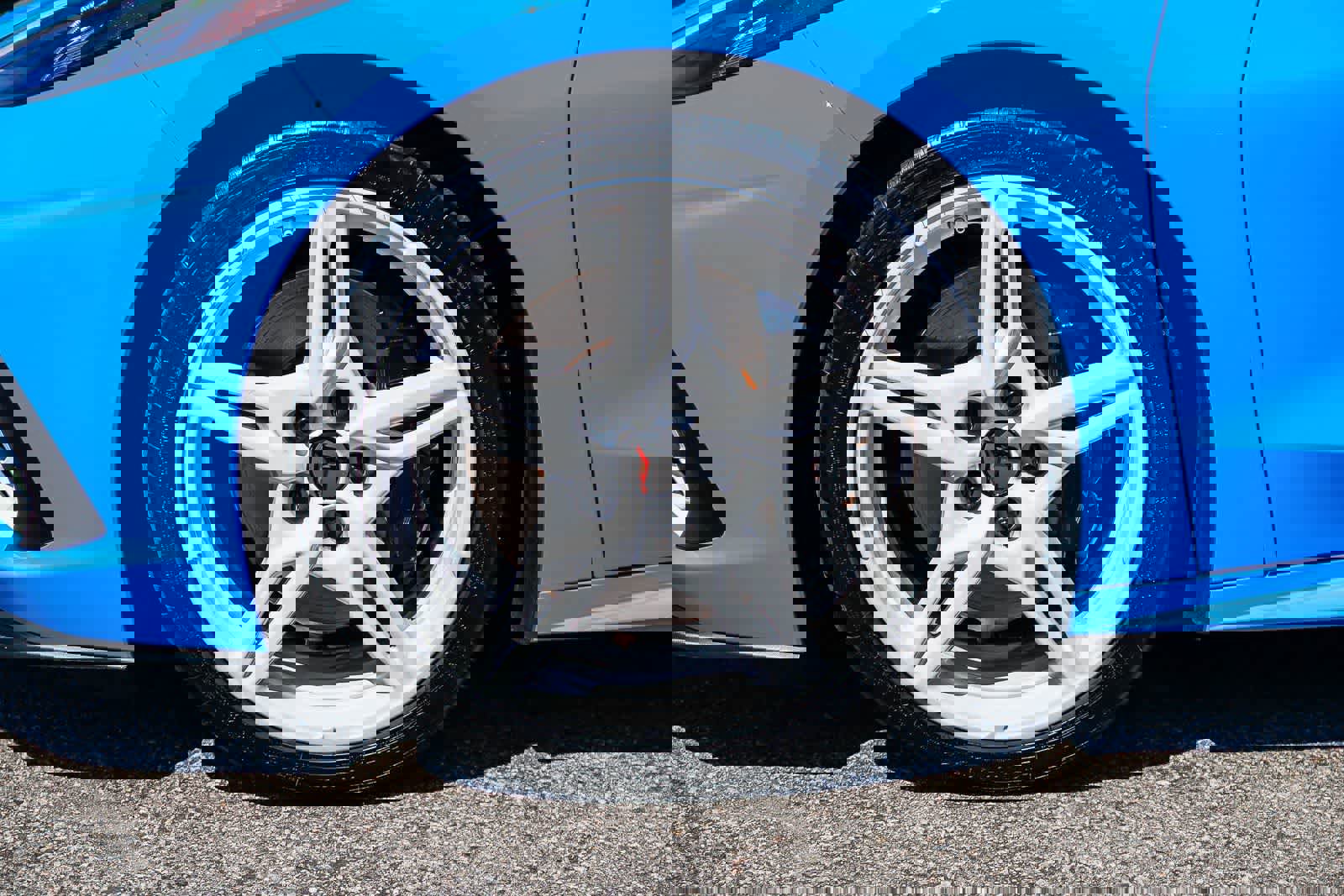 Used 2023 Chevrolet Corvette Stingray Coupe w/ Z51 Performance Package image 9