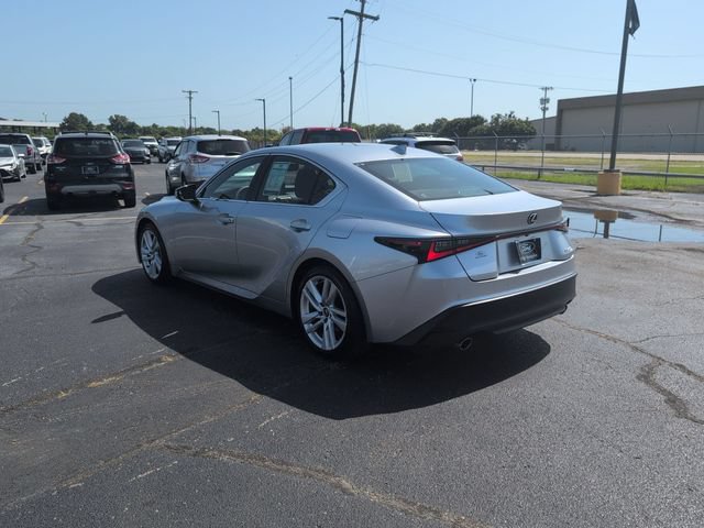 Used 2023 Lexus IS 300 w/ Comfort Package RWD image 5