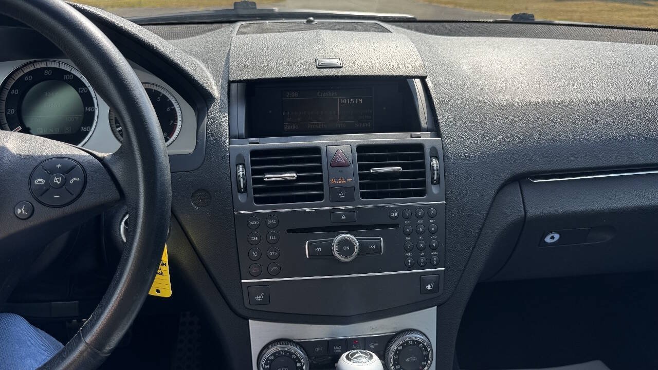 Used 2008 Mercedes-Benz C 300 Sedan image 18