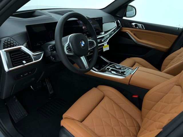 New 2026 BMW X5 xDrive40i w/ M Sport Package AWD/4WD image 9