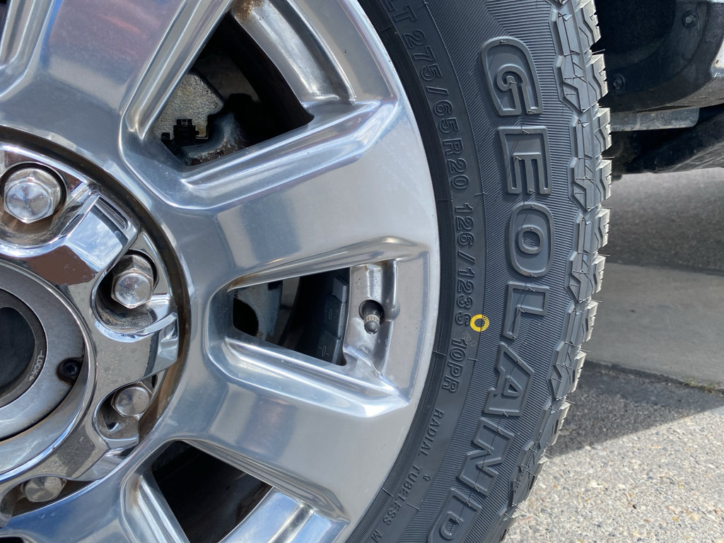Used 2019 Ford F250 Platinum w/ Platinum Ultimate Package AWD/4WD image 3