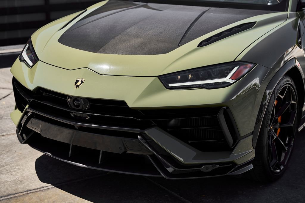 Used 2023 Lamborghini Urus Performante AWD/4WD image 6