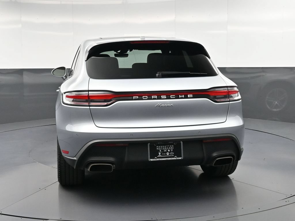 Certified 2025 Porsche Macan AWD/4WD image 7