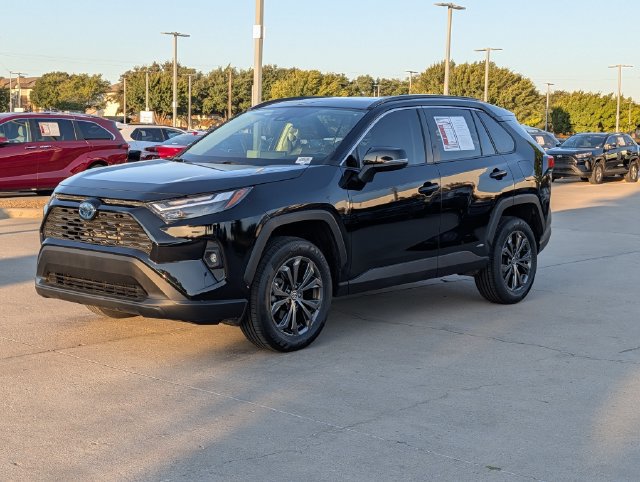 Used 2024 Toyota RAV4 XLE Premium AWD/4WD image 10