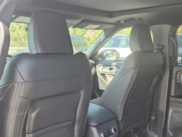 Used 2025 Ford Explorer ST w/ Sun And Sound Package AWD/4WD image 17