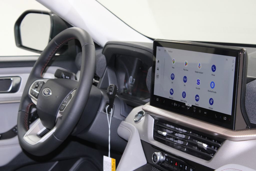 New 2026 Ford Explorer Active RWD image 30