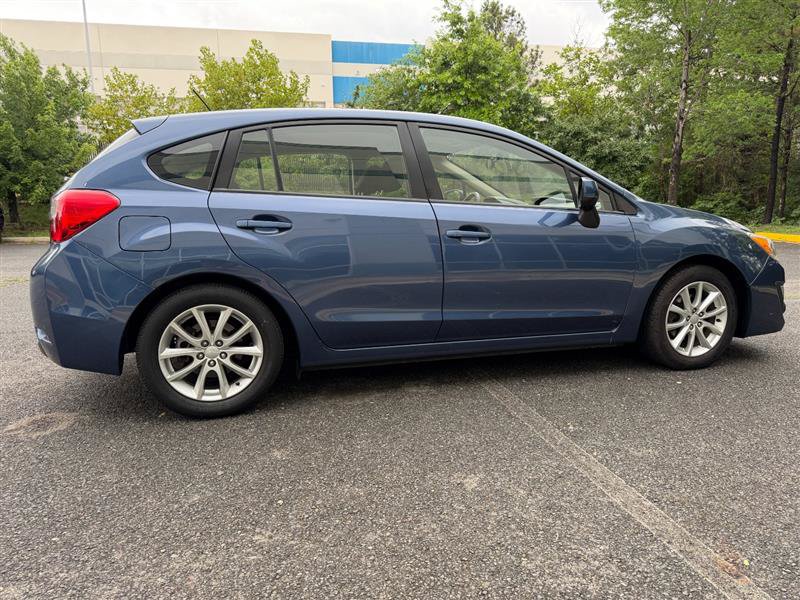 Used 2013 Subaru Impreza 2.0i Premium w/ All-Weather Pkg AWD/4WD image 18
