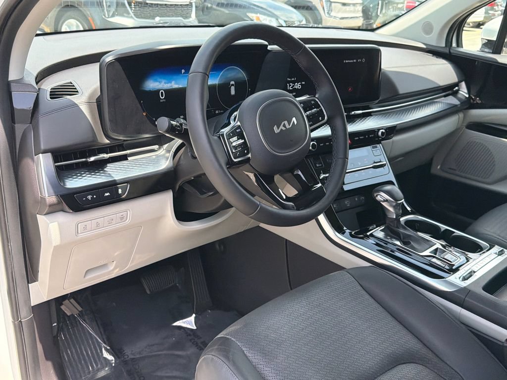Certified 2024 Kia Carnival SX Prestige FWD image 21