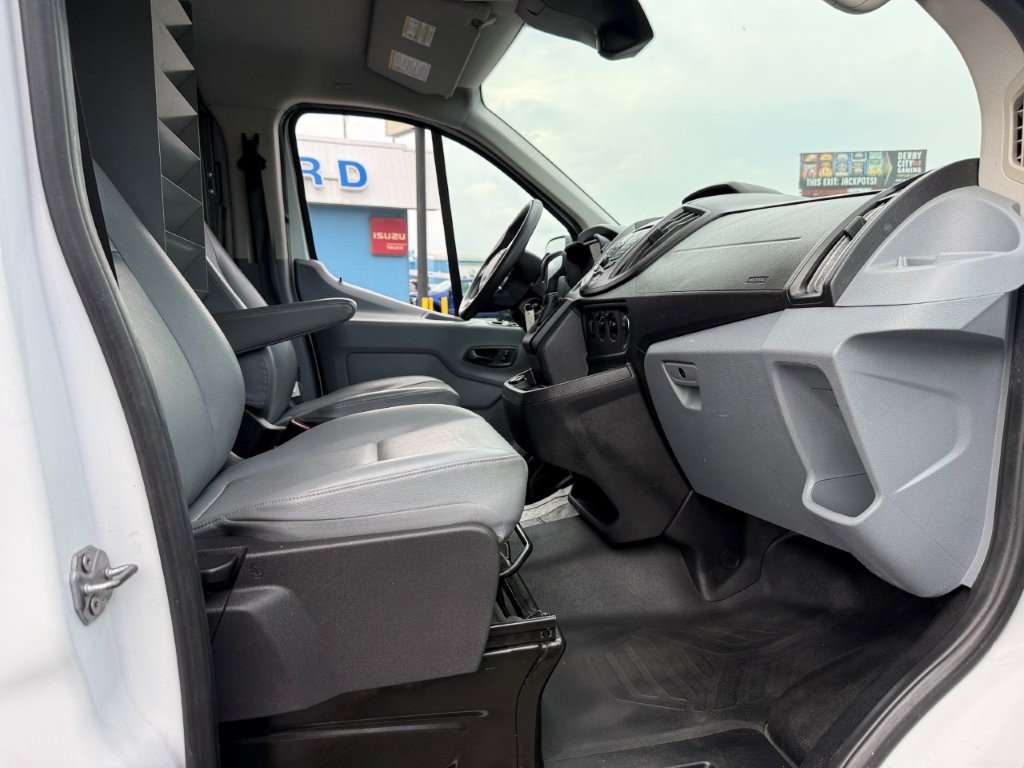 Used 2019 Ford Transit 150 130 Low Roof RWD image 24