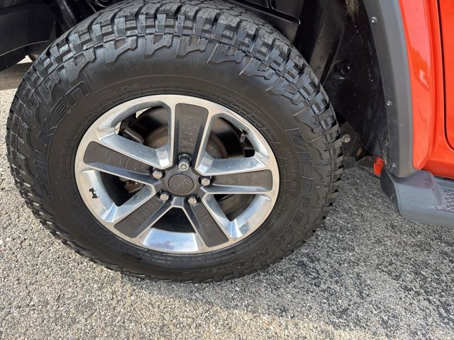 Used 2019 Jeep Wrangler Unlimited Sahara image 6