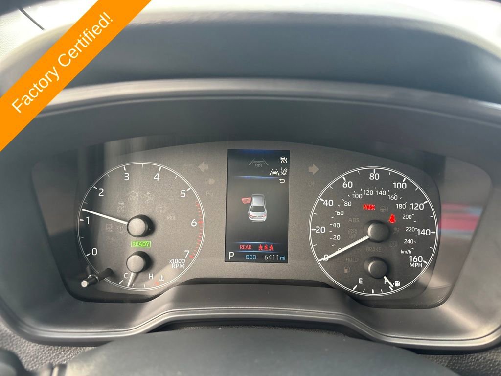 Used 2025 Toyota Corolla LE image 19