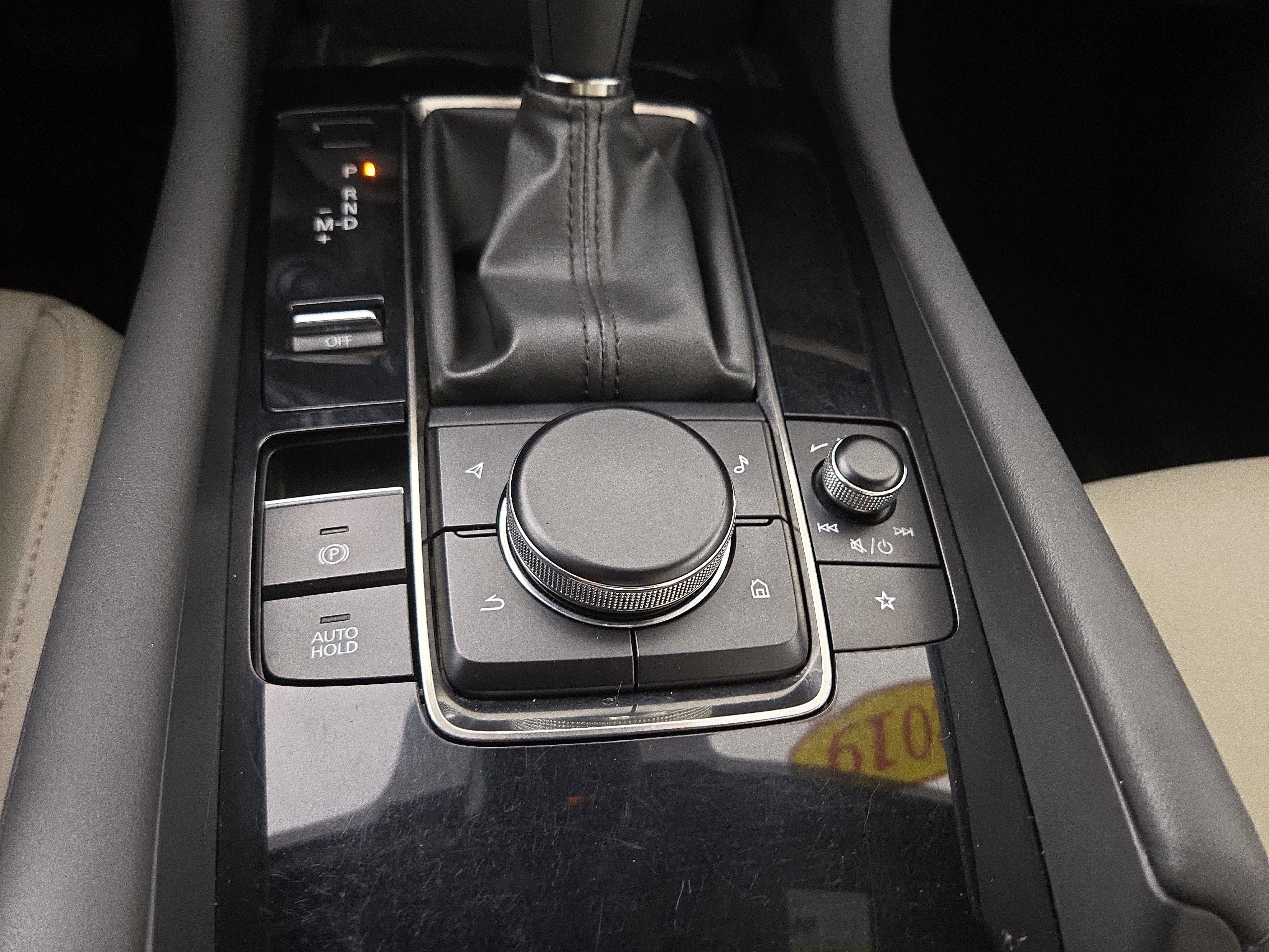 Used 2019 MAZDA MAZDA3 Hatchback w/ Preferred Package image 28