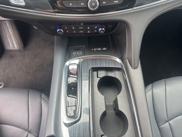 Used 2024 Buick Enclave Premium image 13