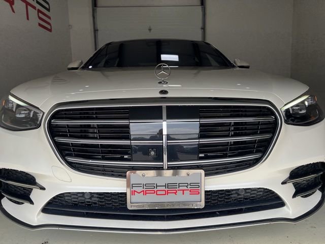 Used 2022 Mercedes-Benz S 500 4MATIC w/ AMG Line Package image 2